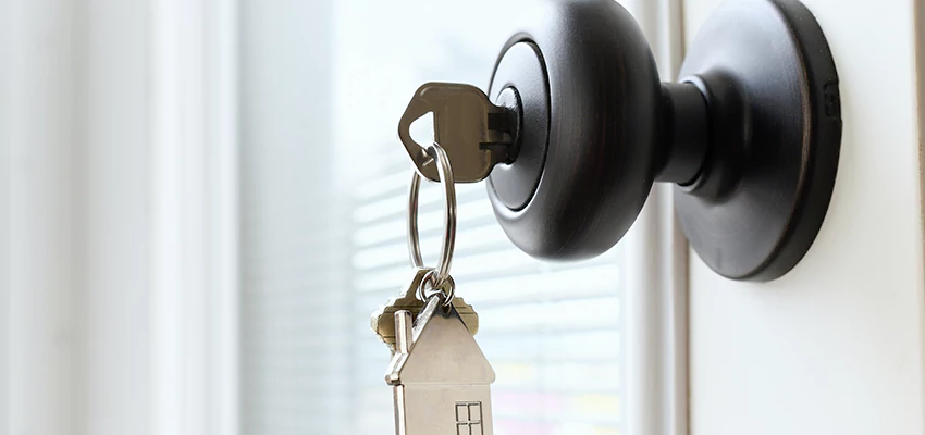 Bifold Door Knob Replacement in Franklin, California