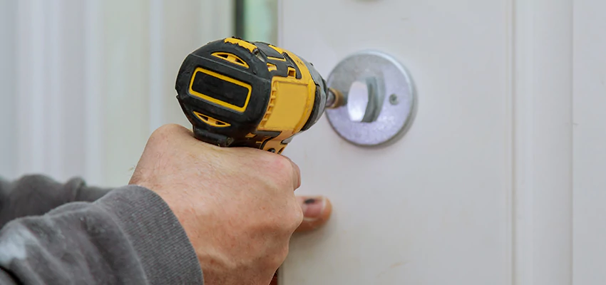 Street Locksmith For Smart Lock Repair in Franklin, CA